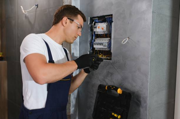 Best Affordable Emergency Electrician  in Menahga, MN